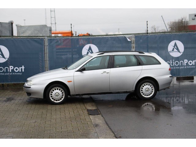 Personenauto alfa romeo t. spark 1.6 156 benzine 120pk 2000 (marge) - afbeelding 1 van  1