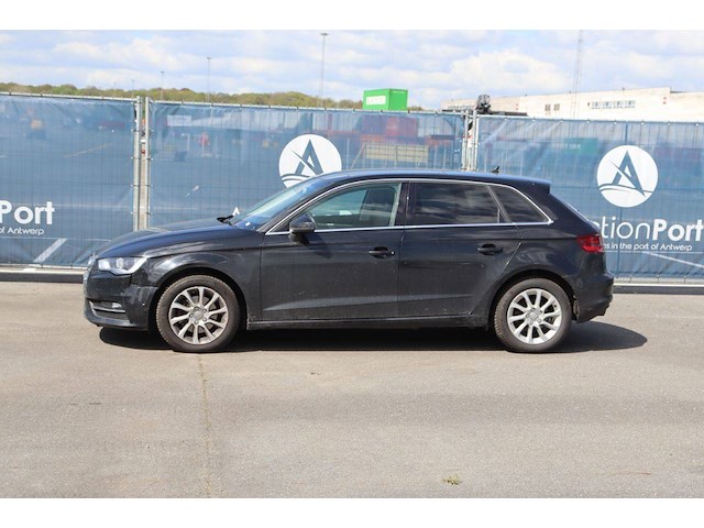 Personenauto audi a3 benzine 110pk 2015 (marge) - afbeelding 1 van  1