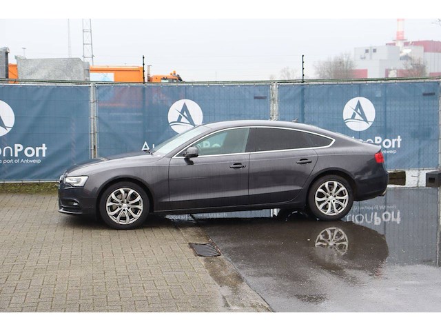 Personenauto audi a5 benzine 170pk 2014 (marge) - afbeelding 1 van  1