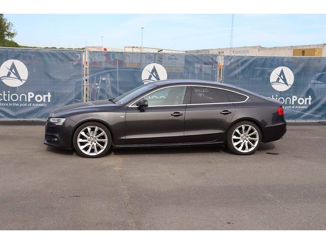 Personenauto audi a5 s-line diesel 150pk 2015 (marge) - afbeelding 1 van  1