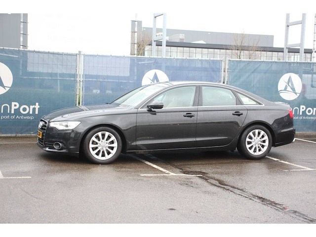 Personenauto audi a6 benzine 204pk 2012 - afbeelding 1 van  1