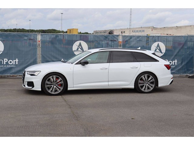 Personenauto audi a6 s line benzine/elektrisch plug-in hybride 367pk 2022 - afbeelding 1 van  1