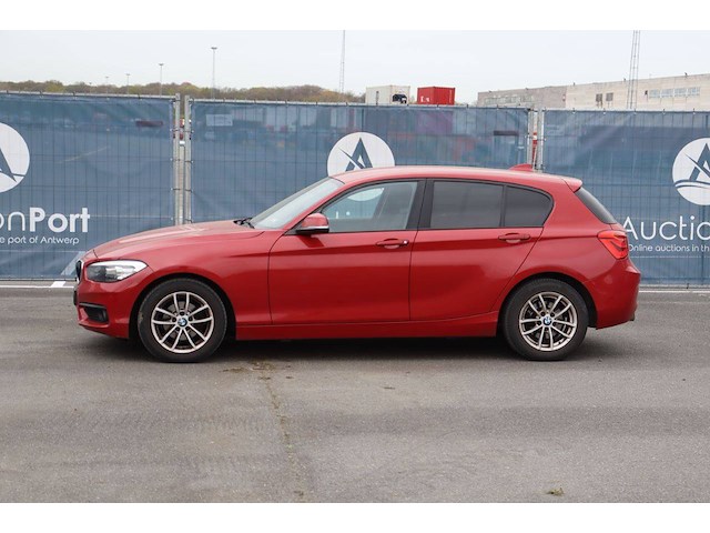 Personenauto bmw 116 benzine 109pk 2018 (marge) - afbeelding 1 van  1