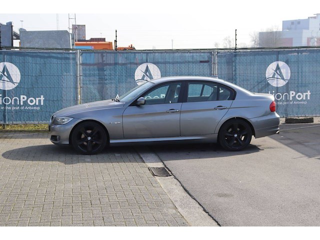 Personenauto bmw 318d diesel 143pk 2010 (marge) - afbeelding 1 van  1