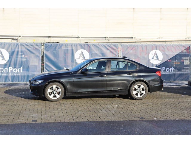 Personenauto bmw 318d diesel 143pk 2013 (marge) - afbeelding 1 van  1