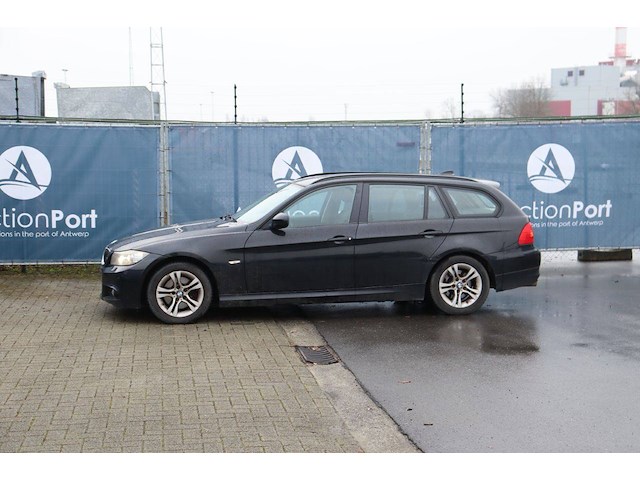 Personenauto bmw 318d touring diesel 143pk 2012 (marge) - afbeelding 1 van  1