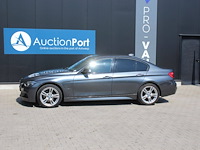 Personenauto bmw 330e hybride 183pk (marge) - afbeelding 1 van  1