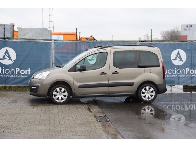 Personenauto citroën berlingo benzine 110pk 2017 (marge) - afbeelding 1 van  1