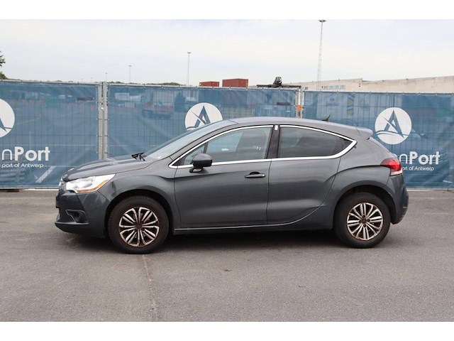 Personenauto citroen ds4 benzine 120pk 2014 (marge) - afbeelding 1 van  1
