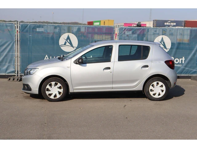 Personenauto dacia sandero benzine 73pk 2018 (marge) - afbeelding 1 van  1