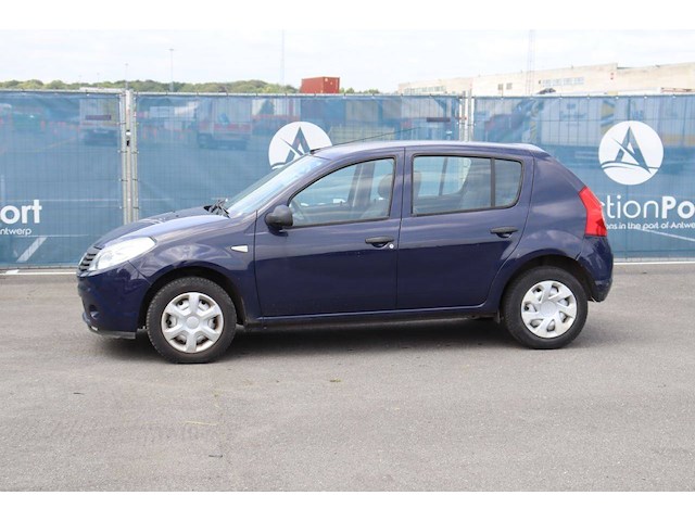 Personenauto dacia sandero benzine 75pk 2012 (marge) - afbeelding 1 van  1