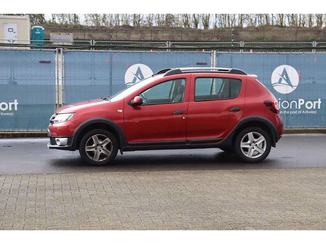 Personenauto dacia sandero benzine 90pk 2013 (marge) - afbeelding 1 van  1