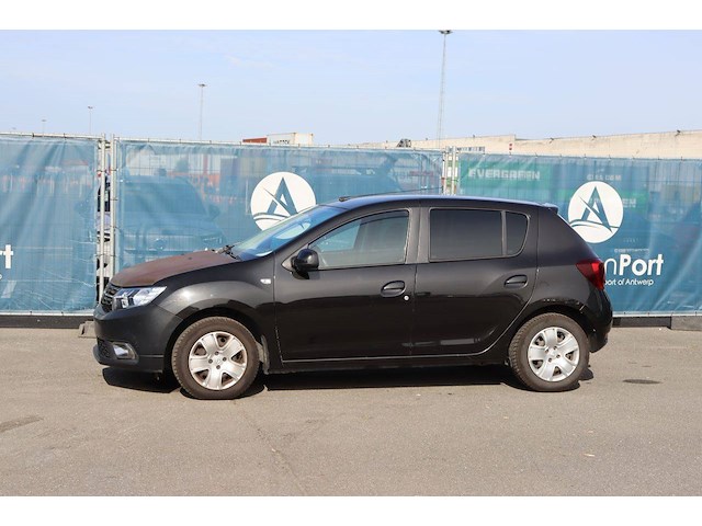 Personenauto dacia sandero benzine 90pk 2019 (marge) - afbeelding 1 van  1