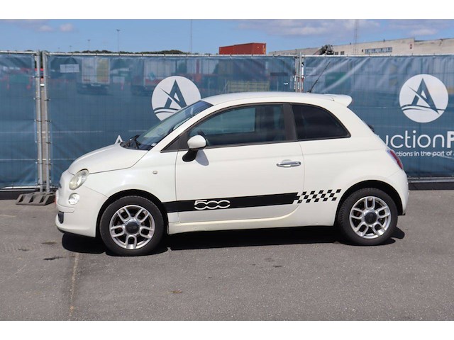 Personenauto fiat 500 benzine 69pk 2009 (marge) - afbeelding 1 van  1