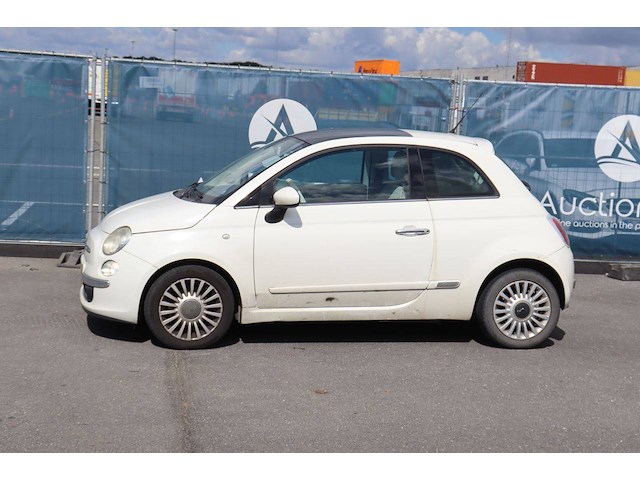 Personenauto fiat 500 benzine 85pk 2011 (marge) - afbeelding 1 van  1