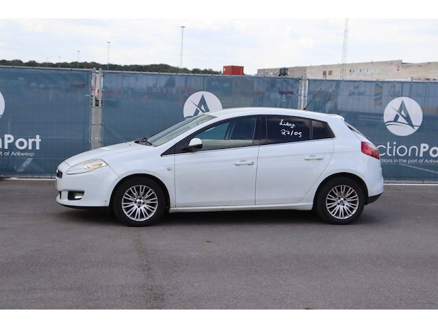 Personenauto fiat bravo diesel 90pk 2009 (marge) - afbeelding 1 van  1