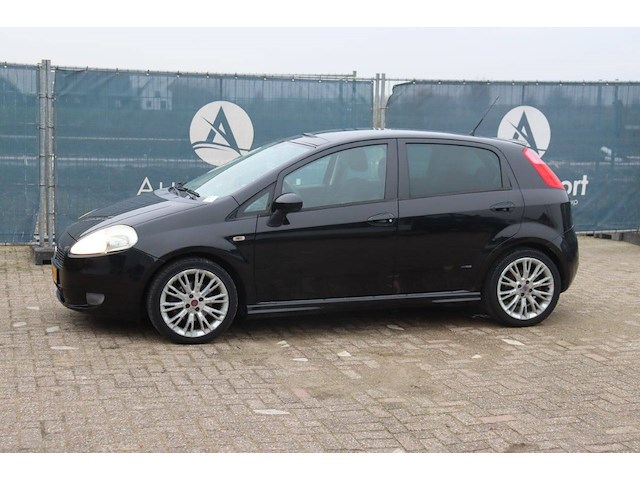 Personenauto fiat punto benzine 120pk 2008 (marge) - afbeelding 1 van  1