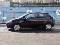 Personenauto fiat punto benzine 69pk 2011 (marge)