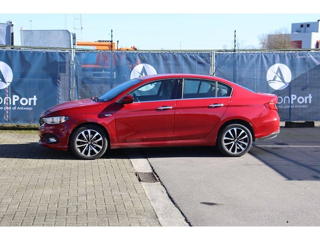 Personenauto fiat tipo benzine 95pk 2017 (marge) - afbeelding 1 van  1