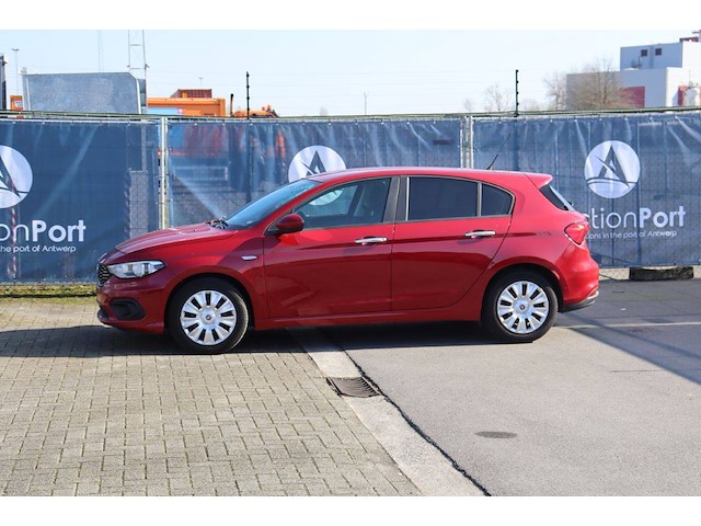 Personenauto fiat tipo benzine 95pk 2017 (marge) - afbeelding 1 van  1