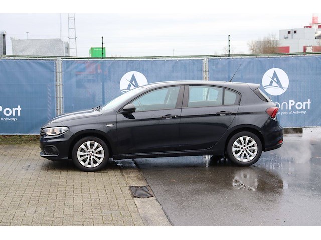 Personenauto fiat tipo benzine 95pk 2017 (marge) - afbeelding 1 van  1