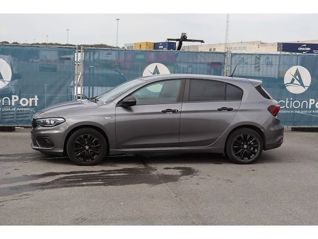 Personenauto fiat tipo benzine 95pk 2020 (marge) - afbeelding 1 van  1