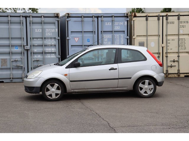 Personenauto ford fiesta 1.2 benzine 2003 - afbeelding 1 van  1