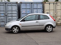 Personenauto ford fiesta 1.2 benzine 2003