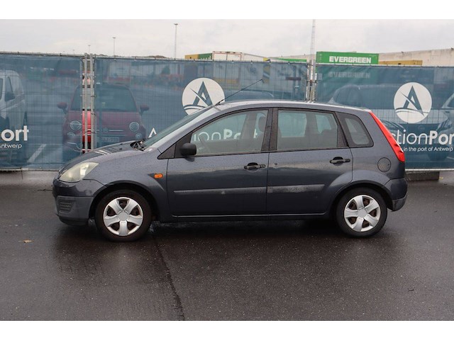 Personenauto ford fiesta benzine 70pk 2006 (marge) - afbeelding 1 van  1