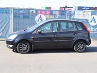 Personenauto ford fiesta benzine 70pk 2006 (marge)