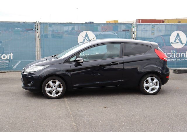 Personenauto ford fiesta benzine 82pk 2010 (marge) - afbeelding 1 van  1