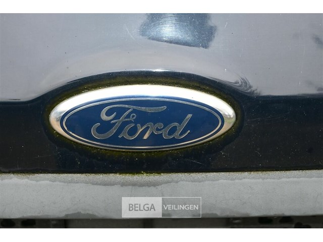 Personenauto ford fiesta - afbeelding 3 van  11