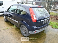 Personenauto ford fiesta - afbeelding 9 van  11