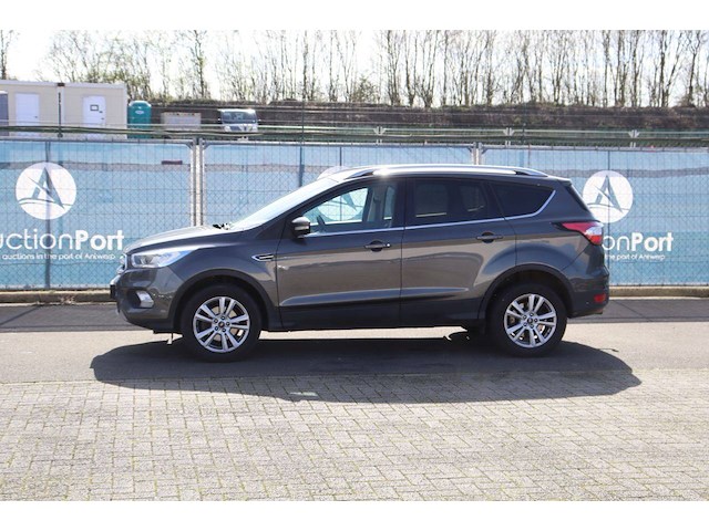 Personenauto ford kuga benzine 150pk 2018 (marge) - afbeelding 1 van  1