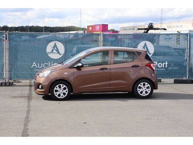 Personenauto hyundai i10 benzine 66pk 2016 - afbeelding 1 van  1