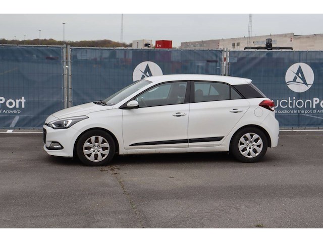 Personenauto hyundai i20 benzine 84pk 2016 (marge) - afbeelding 1 van  1