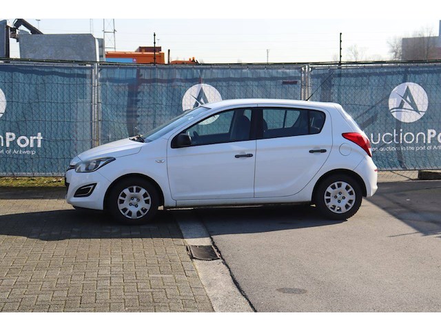 Personenauto hyundai i20 benzine 85pk 2013 (marge) - afbeelding 1 van  1