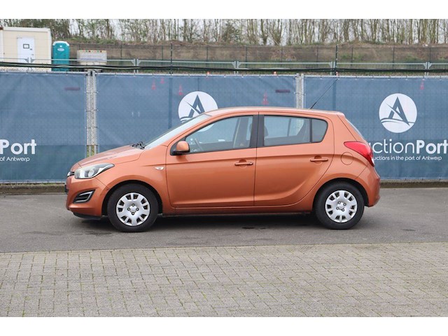 Personenauto hyundai i20 benzine 85pk 2014 (marge) - afbeelding 1 van  1