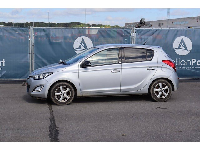 Personenauto hyundai i20 benzine 85pk 2014 (marge) - afbeelding 1 van  1