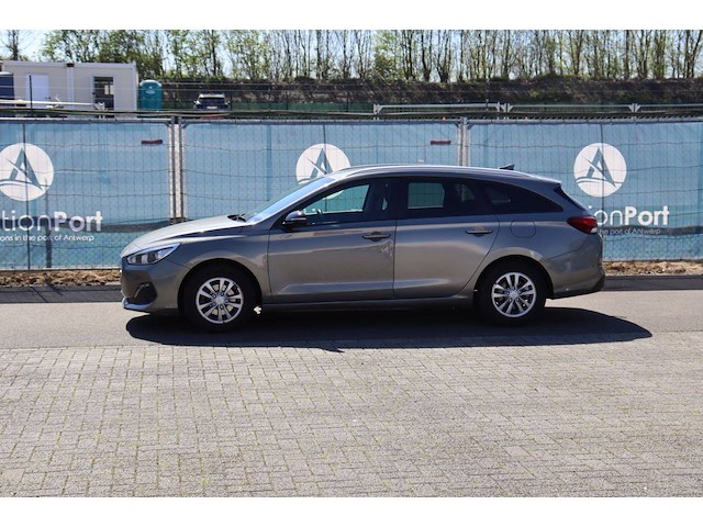 Personenauto hyundai i30 benzine 100pk 2019 (marge) - afbeelding 1 van  1