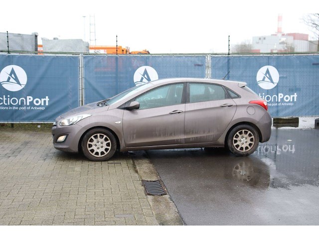 Personenauto hyundai i30 diesel 100pk 2014 (marge) - afbeelding 1 van  1