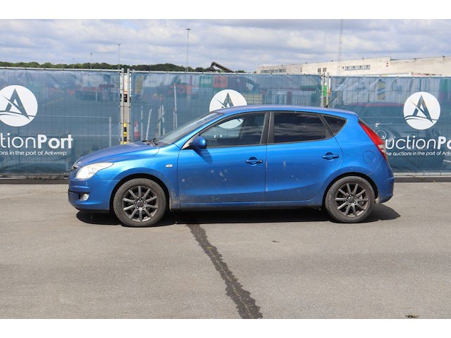 Personenauto hyundai i30 diesel 136pk 2009 (marge) - afbeelding 1 van  1