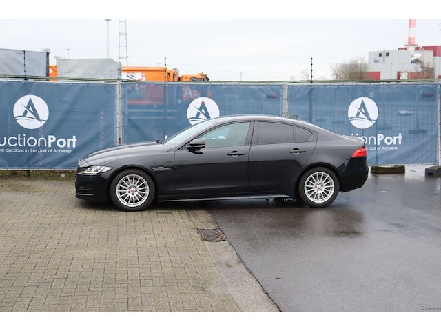 Personenauto jaguar xe diesel 163pk 2018 (marge) - afbeelding 1 van  1