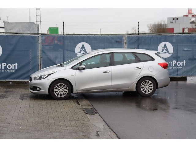 Personenauto kia ceed diesel 90pk 2013 (marge) - afbeelding 1 van  1