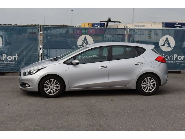 Personenauto kia cee’d diesel 90pk 2013 (marge) - afbeelding 1 van  1