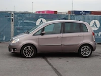 Personenauto lancia musa benzine 95pk 2008 (marge) - afbeelding 1 van  1