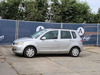 Personenauto mazda 2 benzine 80pk 2003