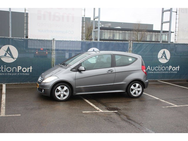 Personenauto mercedes-benz a 160 benzine 95pk 2010 - afbeelding 1 van  1