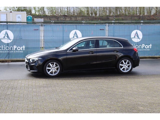 Personenauto mercedes-benz a-classe benzine 2020 (marge) - afbeelding 1 van  1