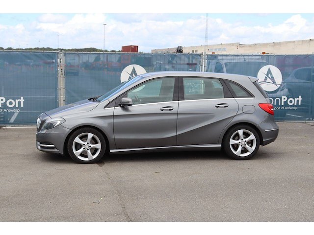 Personenauto mercedes-benz b-class b180cdi diesel 109pk 2012 (marge) - afbeelding 1 van  1